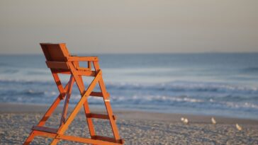 beach, life guard chair, ocean
