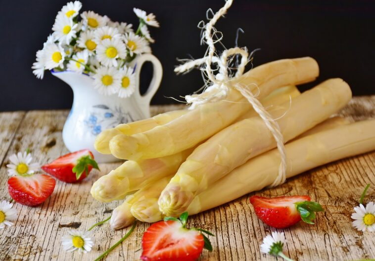 asparagus, strawberries, spring